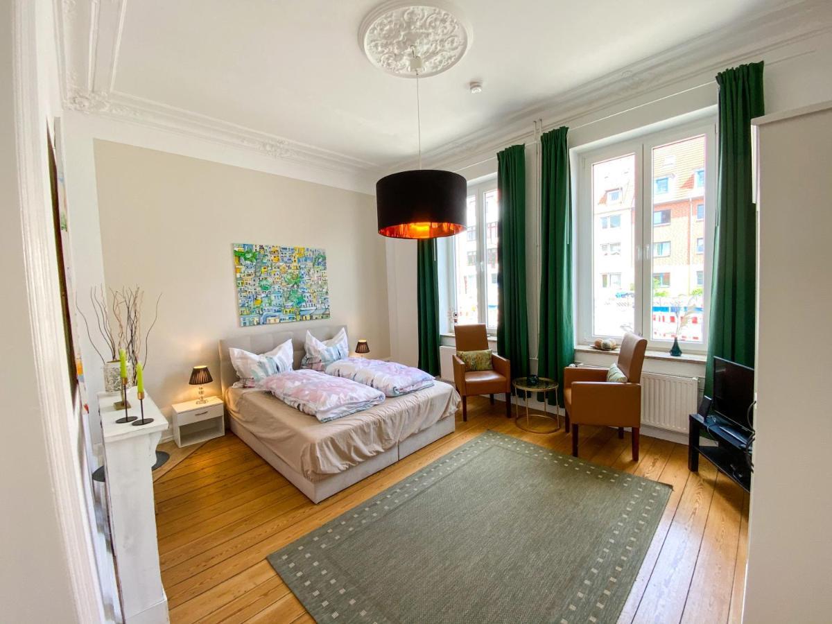 Villa Hanseart Luebeck - Privatzimmer In Zentraler Lage エクステリア 写真