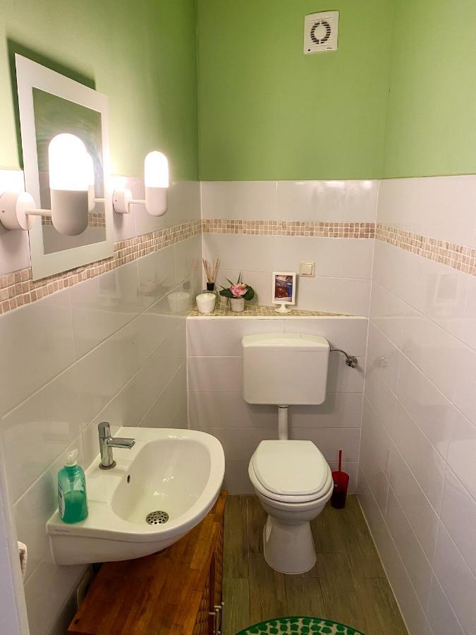 Villa Hanseart Luebeck - Privatzimmer In Zentraler Lage エクステリア 写真