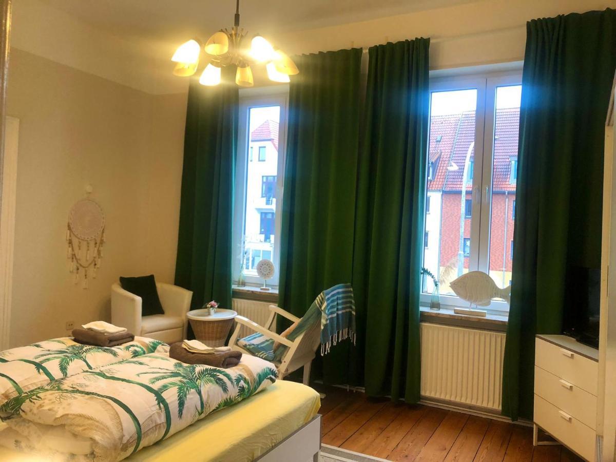 Villa Hanseart Luebeck - Privatzimmer In Zentraler Lage エクステリア 写真